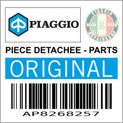 AP8268257 - TABLIER AV. PEINT ROUGE