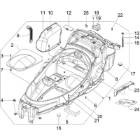 2.34 - Logement casque - Dessous de selle