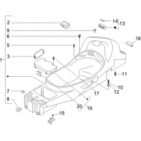 2.34 - Logement casque - Dessous de selle