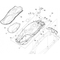 2.34 - Logement casque - Dessous de selle